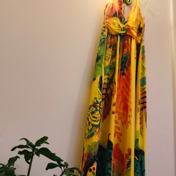 Maxi Dress (S) Halter-Top floral prints. 👒 - Picture 3 of 6